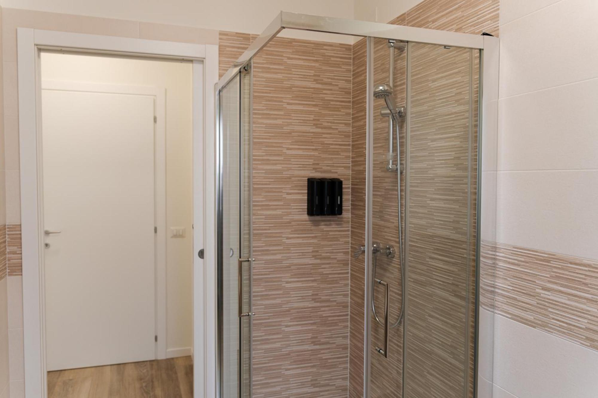 Comforthome Fiera Cornaredo Ngoại thất bức ảnh